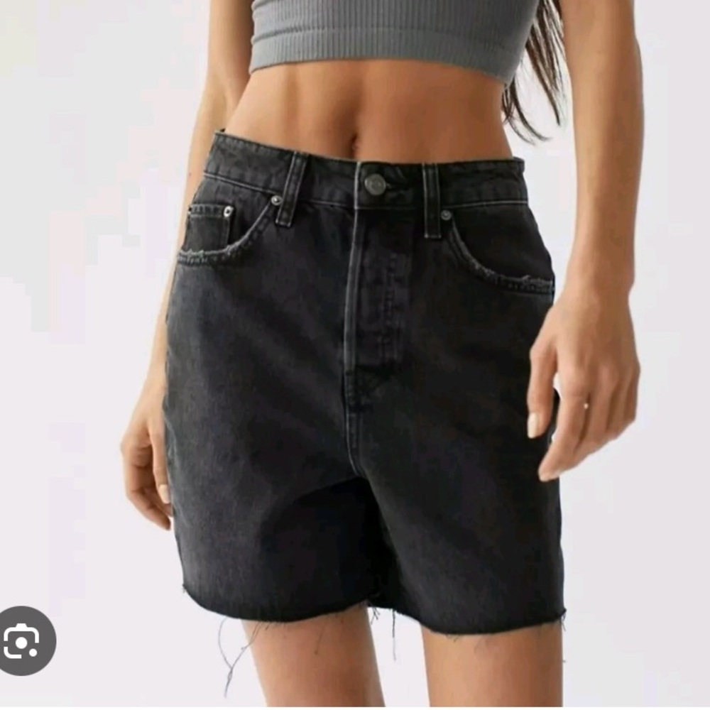 NWOT 90s oversized Bermuda shorts